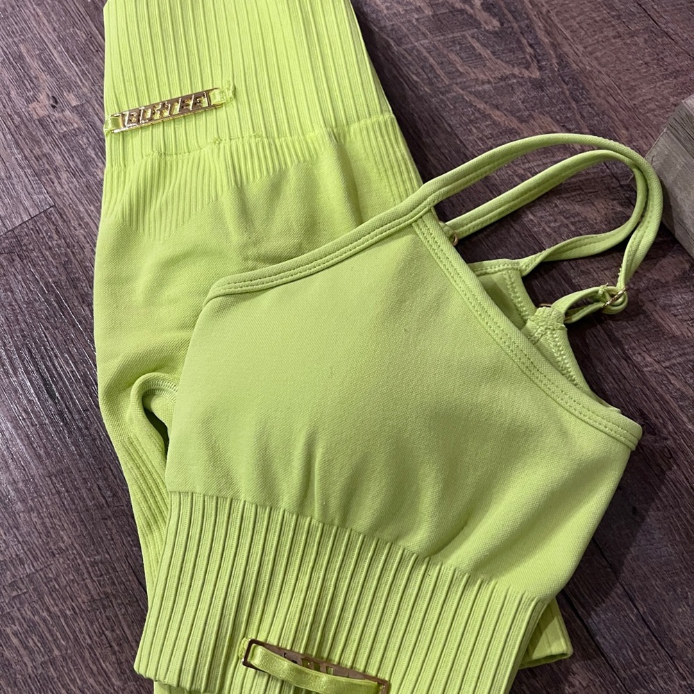 Bo&Tee lime green 2 piece gym outfit